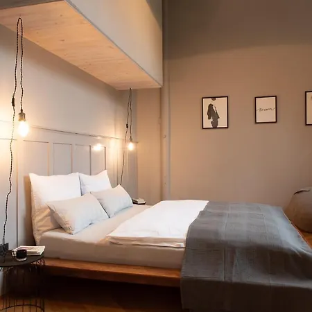 شقة Design Loft I 130 Qm I Klimaanlage I Europapark 20min I 2 Etagen I 2 Baeder I Nespresso I Parkplatz *