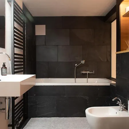 Design Loft I 130 Qm I Klimaanlage I Europapark 20min I 2 Etagen I 2 Baeder I Nespresso I Parkplatz شقة لار