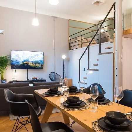 Design Loft I 130 Qm I Klimaanlage I Europapark 20min I 2 Etagen I 2 Baeder I Nespresso I Parkplatz *